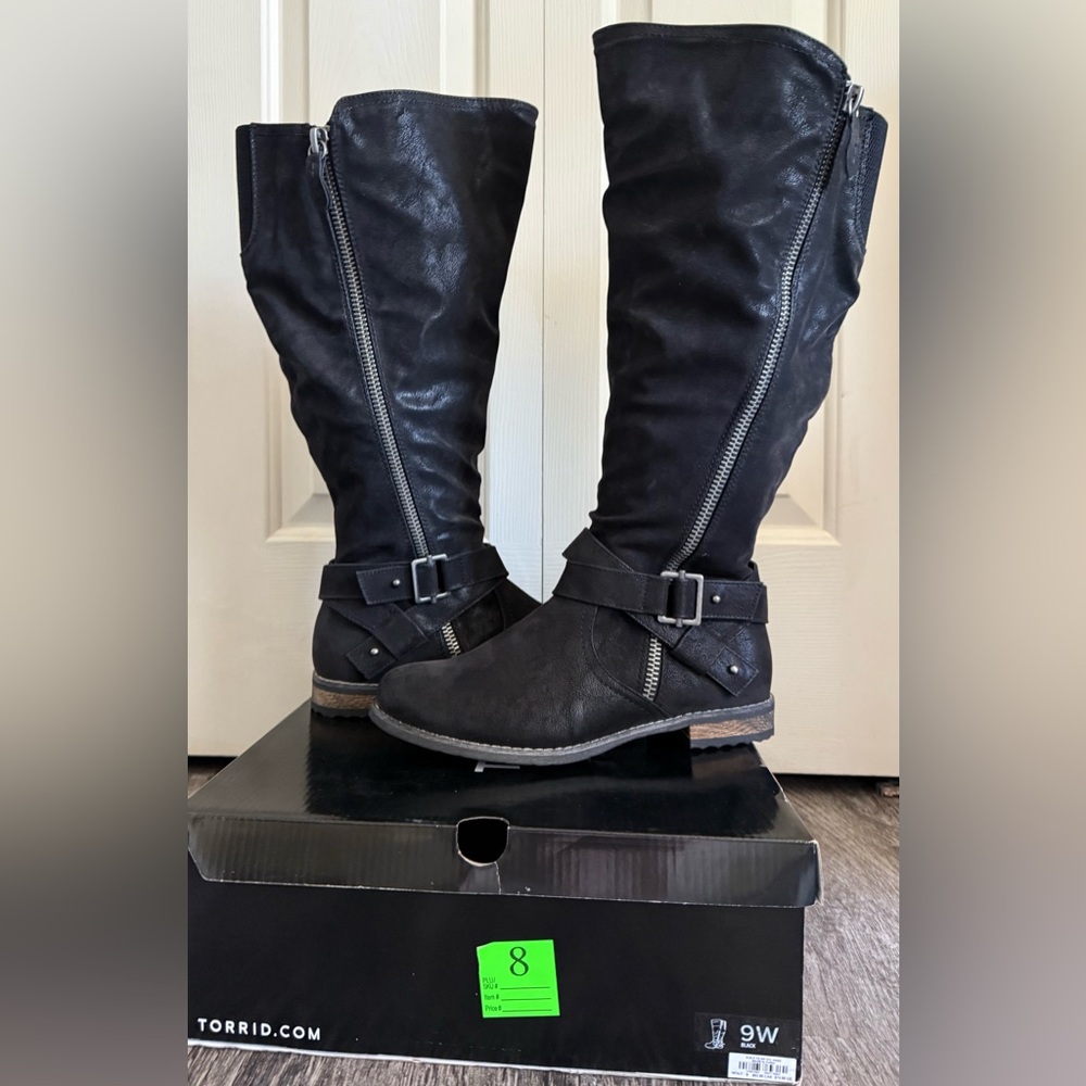Torrid Black  Knee High Boots with Zipper